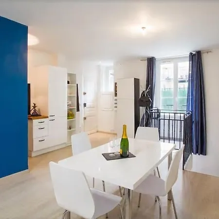 Arc De Triomphe * Paris